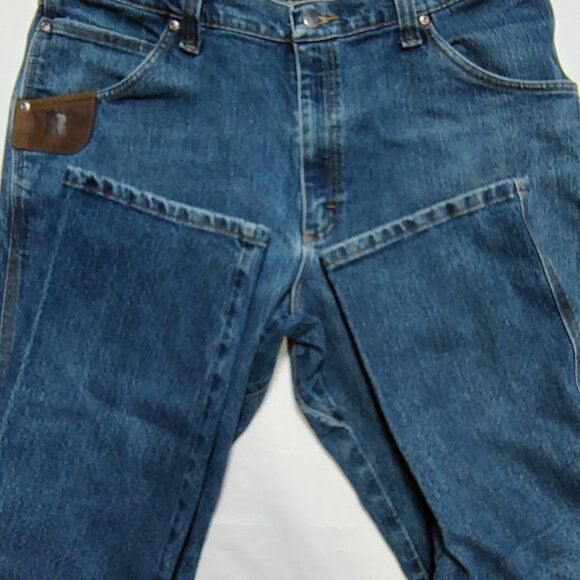 MEN'S WRANGLER 36X29X9 HEAVY DUTY WORK DENIMS. - Picture 2 of 4